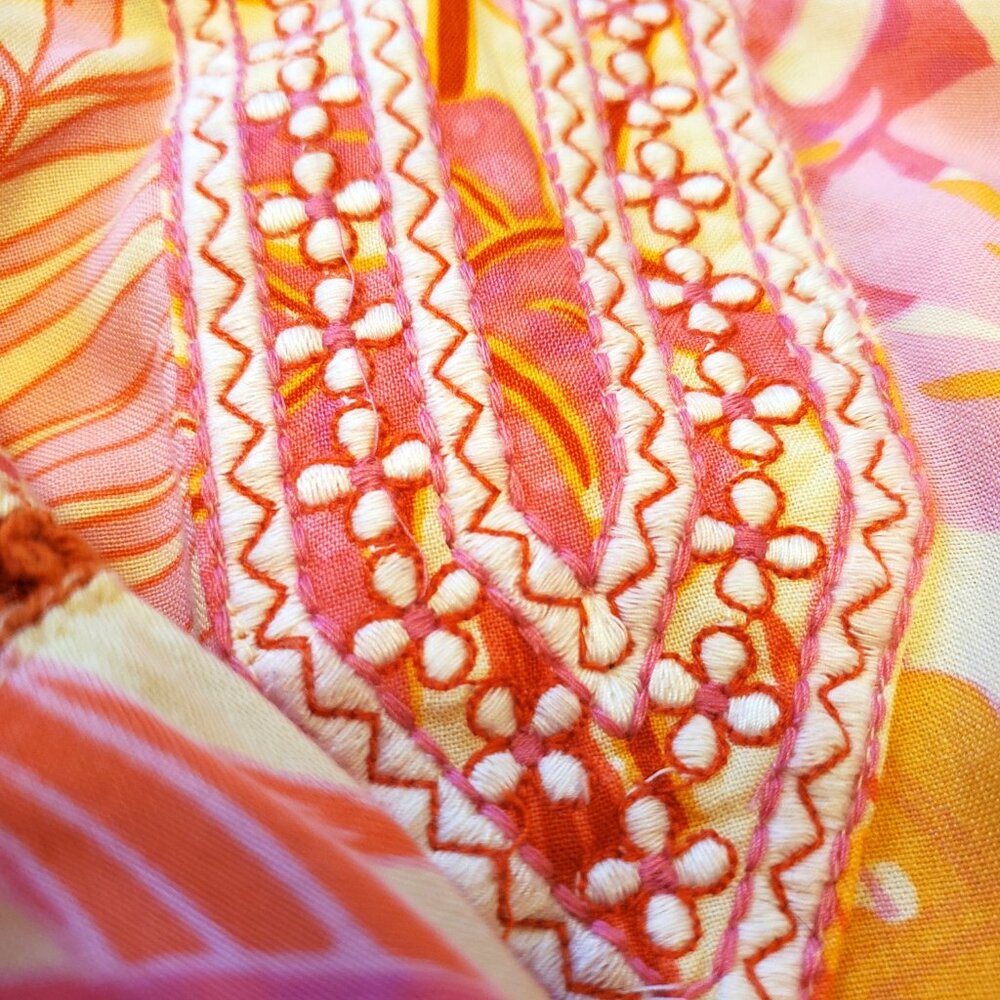 Haute Hippie Tropical Embroidered Popover Top - Picture 4 of 6